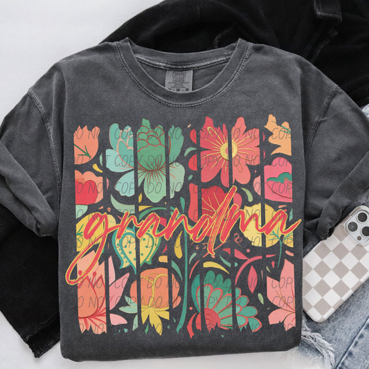Boho Grandma Floral Comfort Colors T-Shirt – Vintage Style Grandma Tee, Cute Grandma Shirt, Gift for Grandma